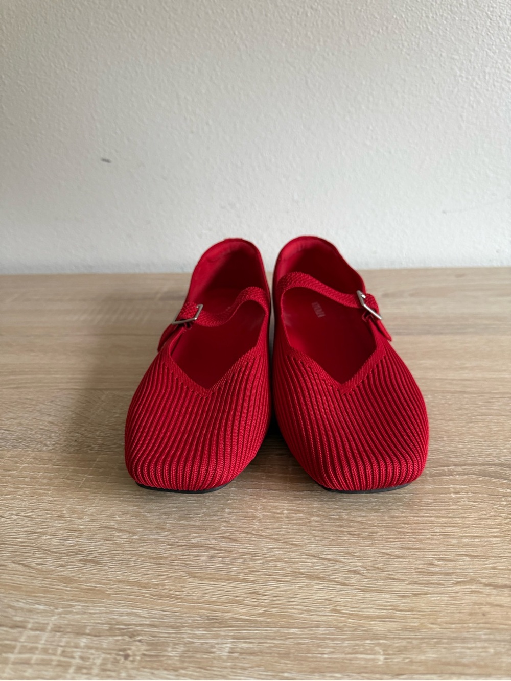 Vivaia Margot Mary Jane Square-Toe flats in ruby red Sz 40.5/9-9.5 - Picture 5 of 8